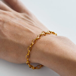 Beautiful gold bracelet